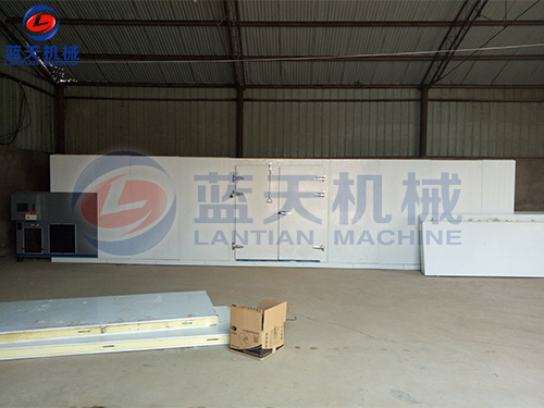 四川辣椒烘干機(jī)安裝現(xiàn)場(chǎng)